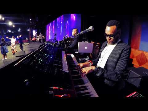 Be Glorified Cover at the City of Refuge LA