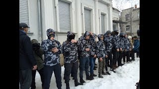 «Окупанти, забирайтеся додому»: у Харкові пікетували генконсульство РФ