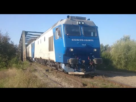 GM 64-1019-0 & GM 64-0989-5 with IR 1741 [Bucuresti Nord -Satu Mare] arrive in Satu Mare