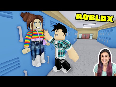 MIJN EERSTE DAG TERUG OP SCHOOL IN BROOKHAVEN! - IK WORD GEPEST || Let's Play Wednesday