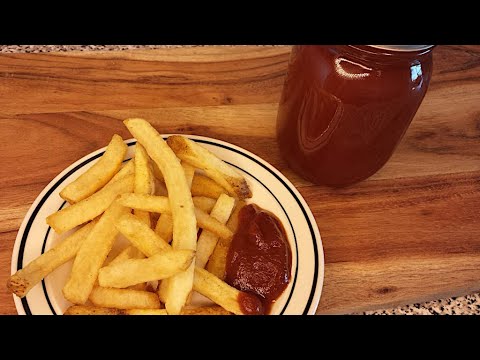 Simple Homemade Ketchup (or Catsup) Recipe