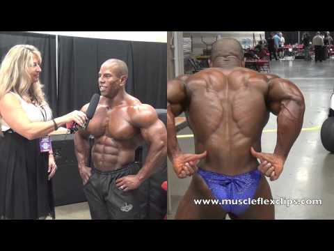 Interview and mandatory poses with IFBB Pro David Henry.