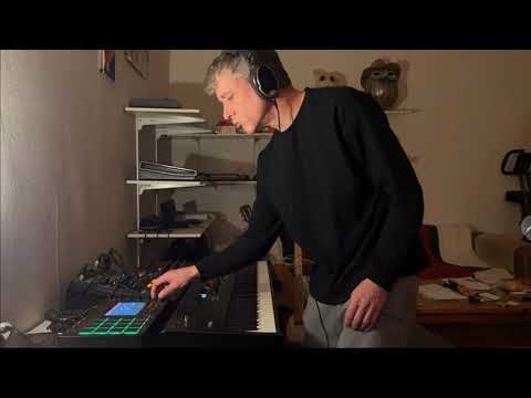 SPACE FUNK - Live Looping ~ Jam ~ Improv