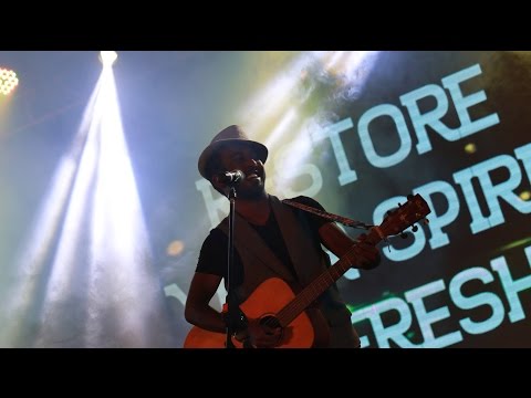 Cosmopolitan Kadhali | Senthamizh Penne - Josh Vivian (NOBB) Live & Acoustic