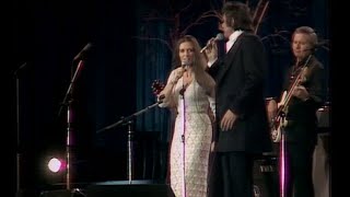 Johnny Cash And June Carter Cash - If I Were a Carpenter (Live in Prague)