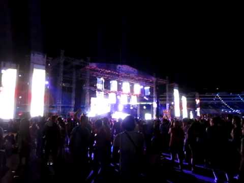 Clip: Martin Solveig - "The Island - Dawn" (Steve Angello Remix) Live @ EDC Vegas '11