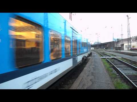 Odjezd vlaku Os 6803 (ČD 440.002) - Ústí nad Labem západ, 1. 5. 2013
