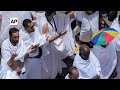 Hajj Pilgrims In Symbolic Stoning Of The Devil