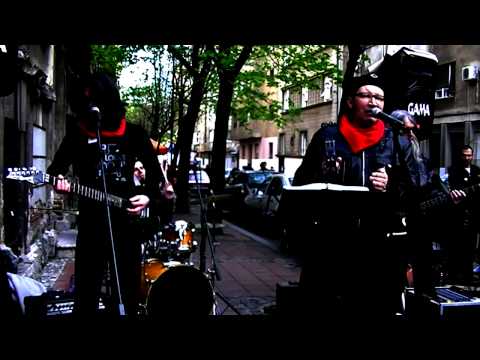 GRUPA GAMA-TREBA IMAT DUSU-Jevremova ulica susreta-Beograd 08.04.2012.HD VIDEO