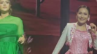 Download lagu AYU TINGTING ft RAISA LIVE AT TRANSMEDIA 24TH 2025 mp3 Download lagu AYU TINGTING ft RAISA LIVE AT TRANSMEDIA 24TH 2025 mp3