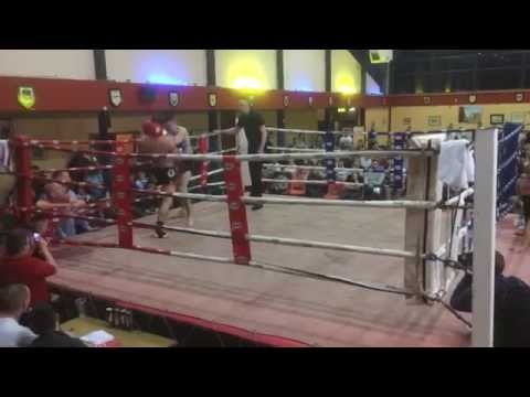 Gary Kennedy (Cobra) vs Conor Gould (Carrigaline Thaiboxing)