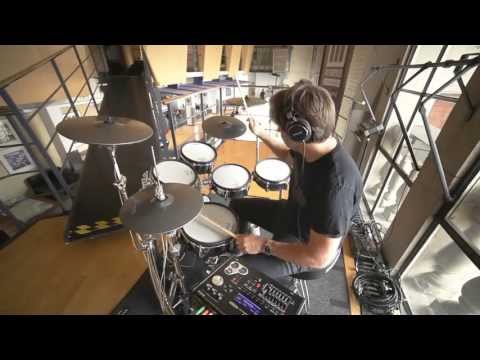 Roger Taylor (Duran Duran) on the Roland TD-30KV Electronic Drums