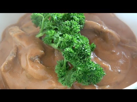 'CHEATS' BEEF STROGANOFF - SLOW COOKER RECIPE
