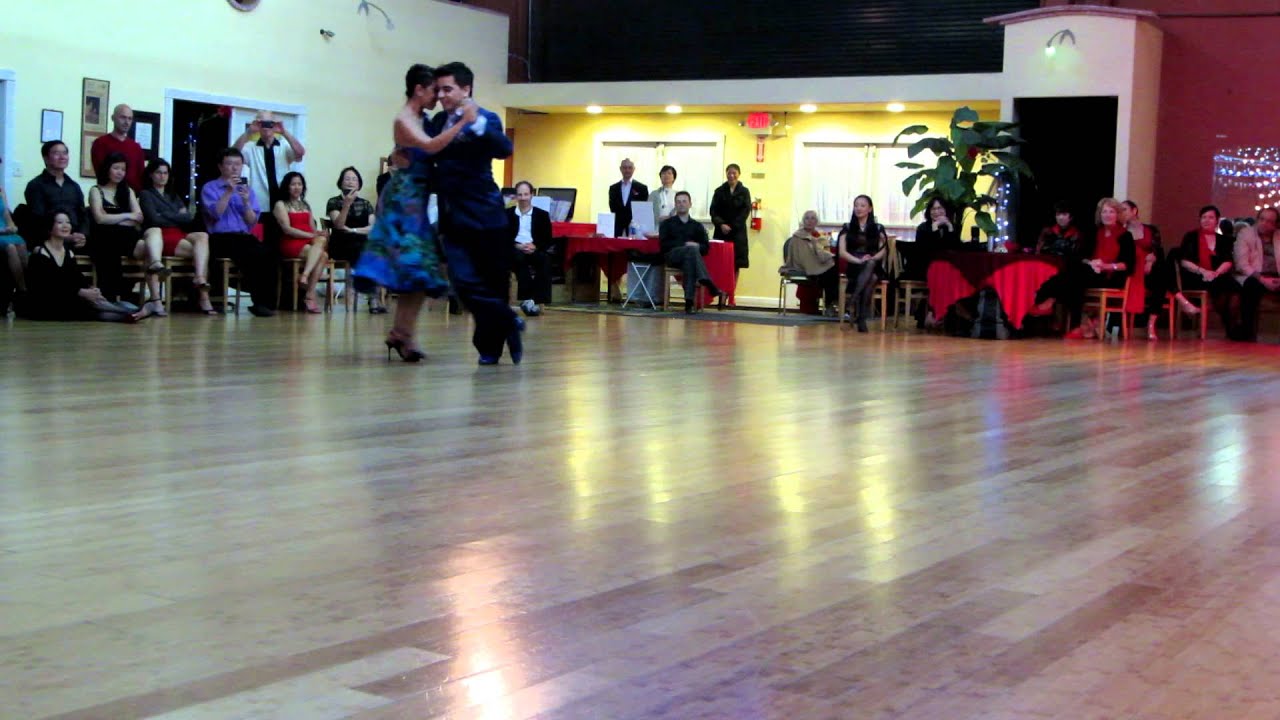 Roxana Suárez & Sebastián Achával at NTW 2012, 1/4, 2/4