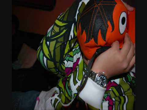 Sterren'Team Ft. Hoodboy - I'm Rich Bitch!