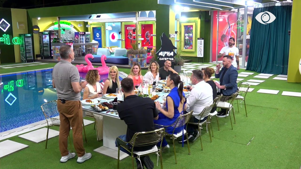 Atmosferë në shtëpi/ Banorët bëjnë gëzuar me të ftuarit