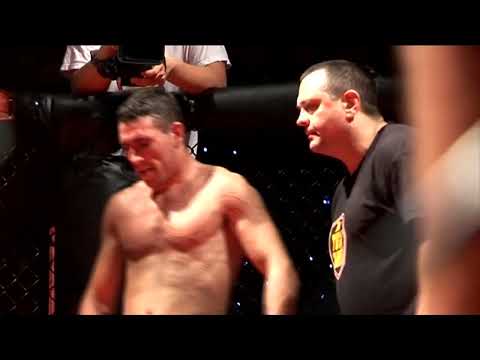 Lee Austin v Mick Lens Total Combat 35