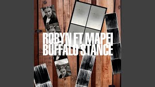 Musik-Video-Miniaturansicht zu Buffalo Stance Songtext von Robyn & Neneh Cherry feat. Mapei