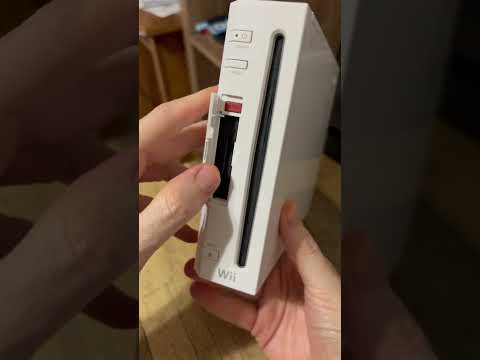 Der SD-Steckplatz der Nintendo Wii