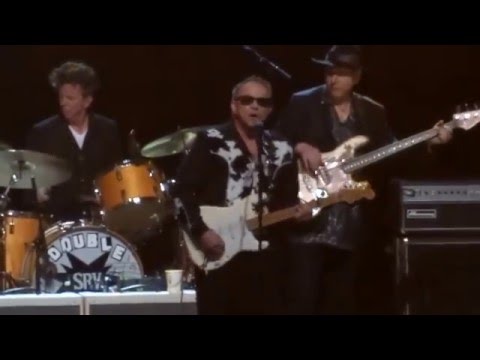 Rock Hall Inductions - 2015-John Mayer,Doyle Bramhall II,Jimmy Vaughn,Gary Clark Jr