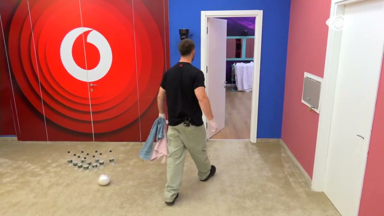 “Kush i vesh pantallonat ti apo Ilnisa?”/Rikja pyet Meritonin, banori mbyll veshët