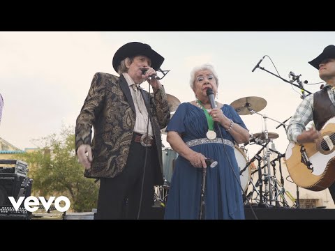 Buyuchek, La Abuela, Poncho Villagómez - Prenda Del Alma (Gral. Terán, N.L.)