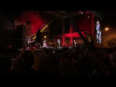 ARAKAIN & Lucie Bílá - Cornouto (3.6.2022 Brno Československý Rockfest)