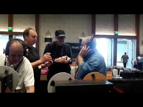 RMAF2019, Mark Schifter is testing Perun headphones