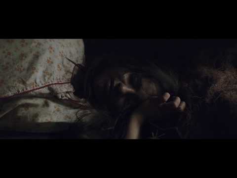 TRI COLOUR ENTANGLED