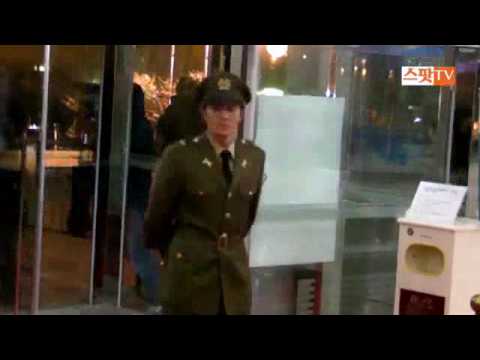 So Ji Sub@ the 46th Baeksang 26032010