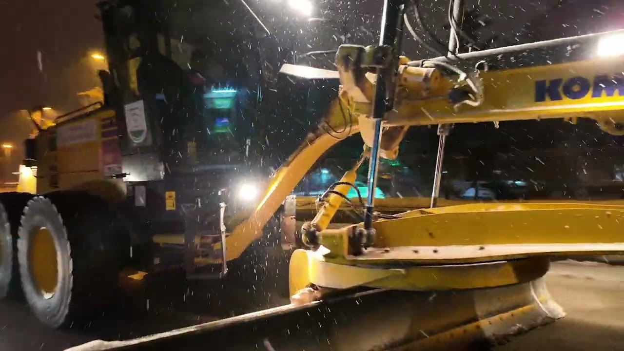 ŞANLIURFA’DA KARLA MÜCADELE ARALIKSIZ SÜRÜYOR