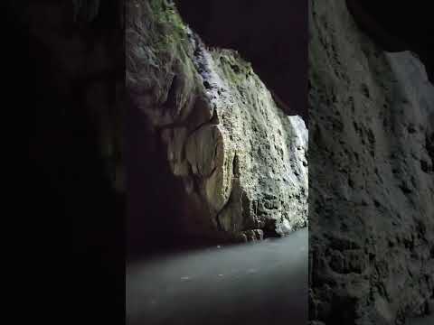 Estrecho del río Oponcito. Municipio del Carmen de Chucurí, Santander. #naturaleza #cascadasnieto