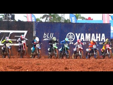 Campeonato Brasileiro de Motocross - Corrida na Lama na prova da Mx3
