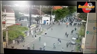 Download lagu GEGER GEDEN - BENTROKAN MASA GPK DENGAN WARGA SIMPATISAN PDIP DI YOGYAKARTA mp3