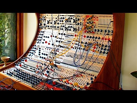 Buchla 200 and 2HP Loop