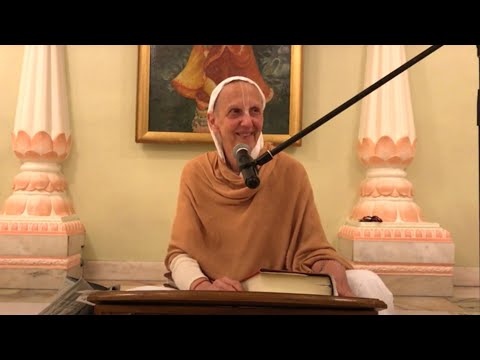 Sringara Arati - Morning Class SB 6.7.39-40 - H.G. Devaki Dasi - 7 May 2022