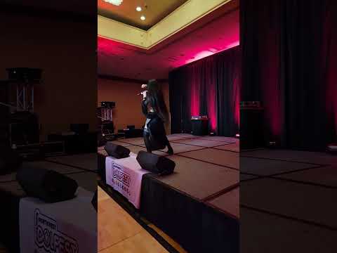 Fan Video: Isiliel performance of Enen Fotou. Northwest Idolfest 2023, October 21 2023.