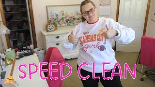 Makeup Room Speed Clean with Me! Cleaning Motivation