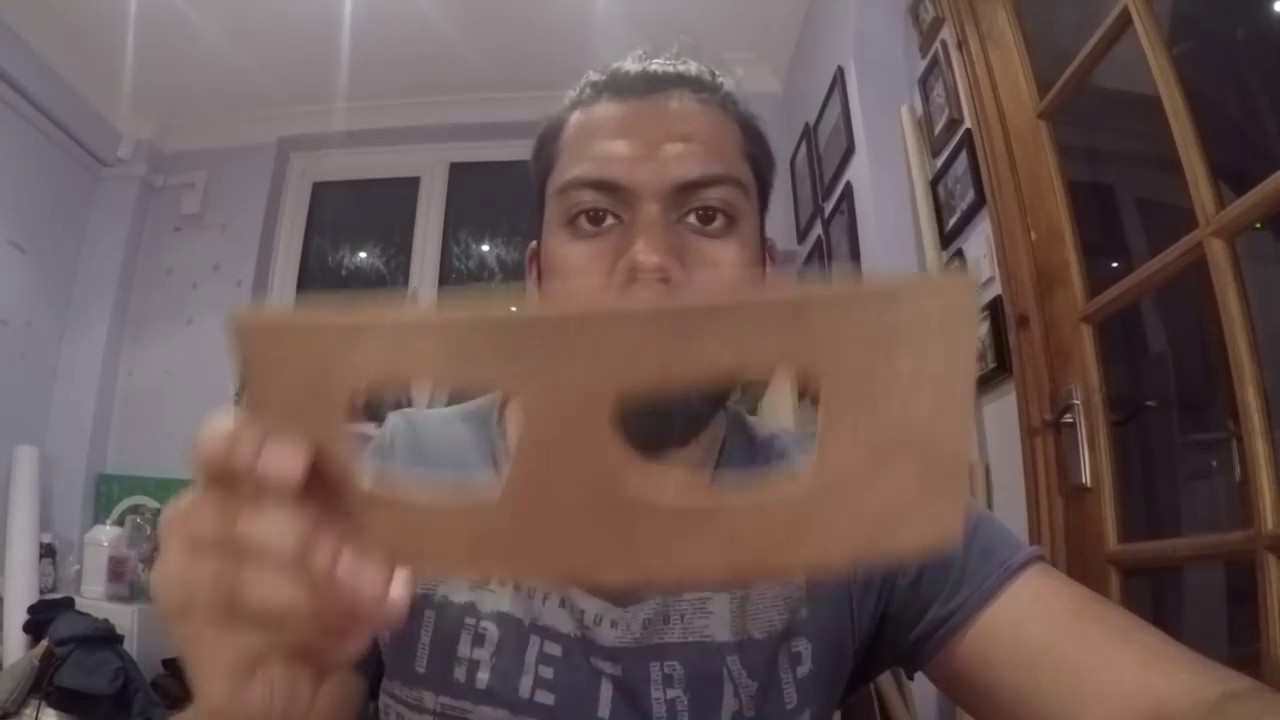 Watch Now Trabalhando Artesanalmente um Óculos de Madeira Trabalhando Artesanalmente um Óculos de Madeira