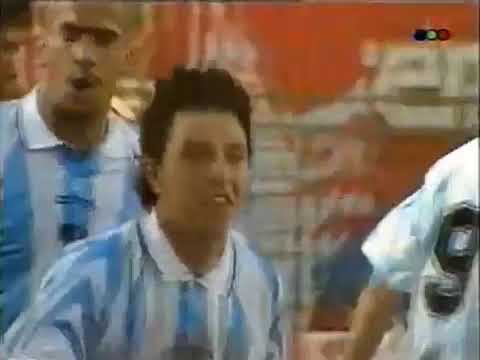 Eliminatorias Mundial 1998: Paraguay 1-2 Argentina (06/07/1997). Narración y comentarios en español.