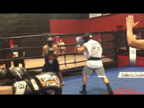 Jonathan Figueroa v Dom the Bomb Rd3 8-24-12