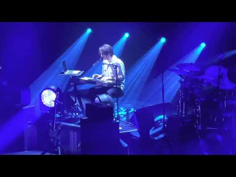 @PorcupineTreeOfficial  - Collapse the light into earth live at Ovo Arena Wembley 11 Nov 2022