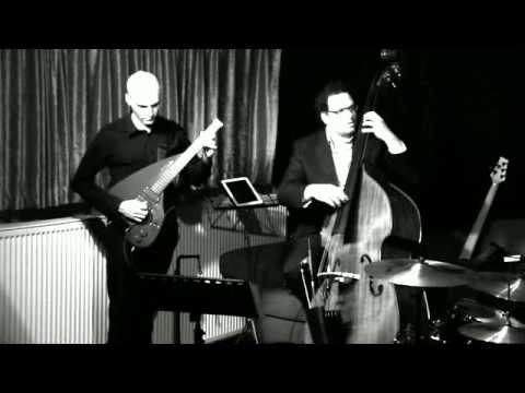 Ambiguität -  Vierklang Trio