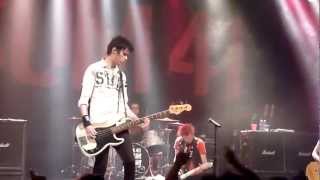 Sum 41 - No Brains (LIVE Impérial de Québec 2012) HD