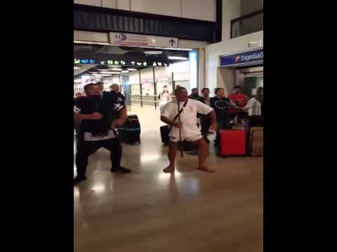 Welcome Tarara, Maori and Samoan - Haka dance
