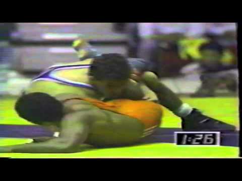 1990 Grand Masters of Olympic Wrestling: 62 kg Lazaro Reinoso (CUB) vs. John Smith (USA)