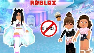I CAUGHT MY DAUGHTER DITCHING SCHOOL WITH HER FRIENDS!!-Royale High