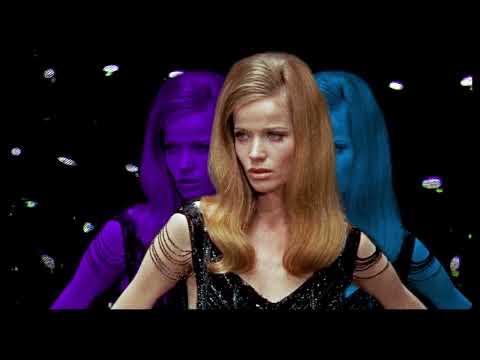 FOLLY GROUP - Fashionista (4K)