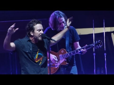 Pearl Jam: Sirens [HD] 2013-10-16 - Worcester, MA