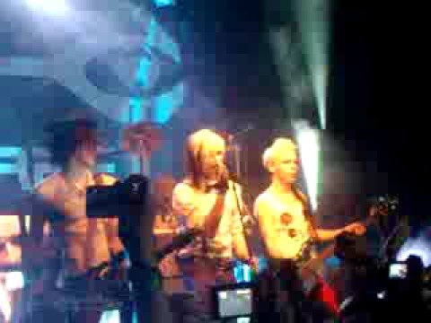 Cinema Bizarre Bataclan 10.10.08 After the rain